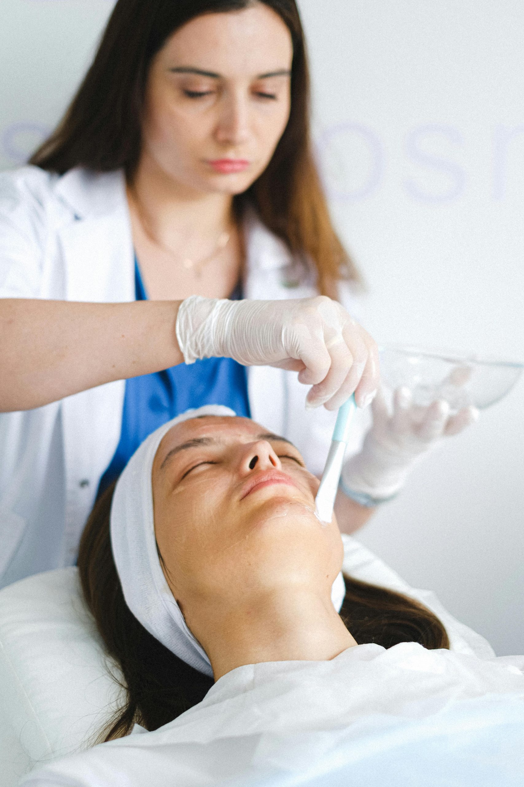 Aplicación peeling químico facial Centro SEDA
